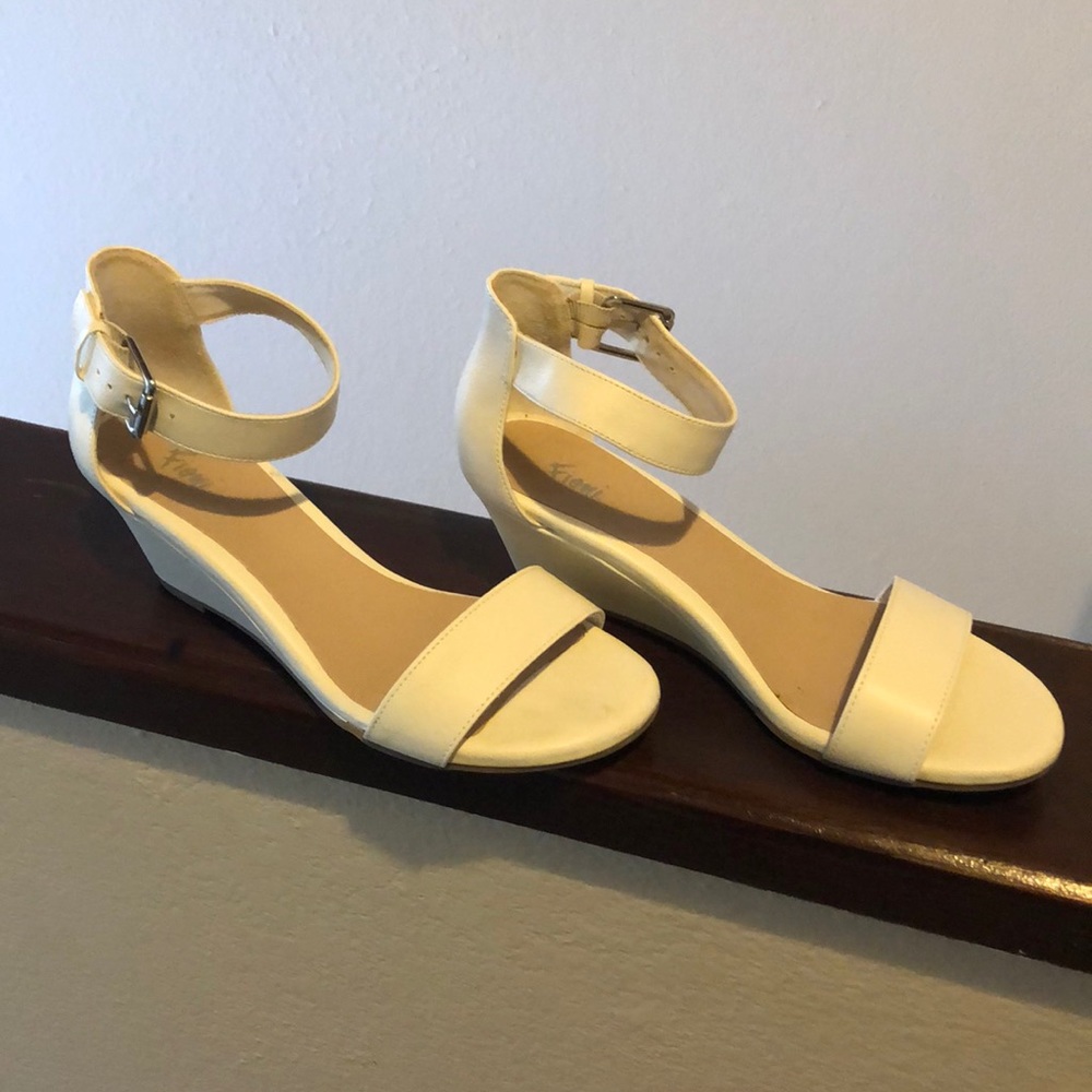 Fioni Sandal